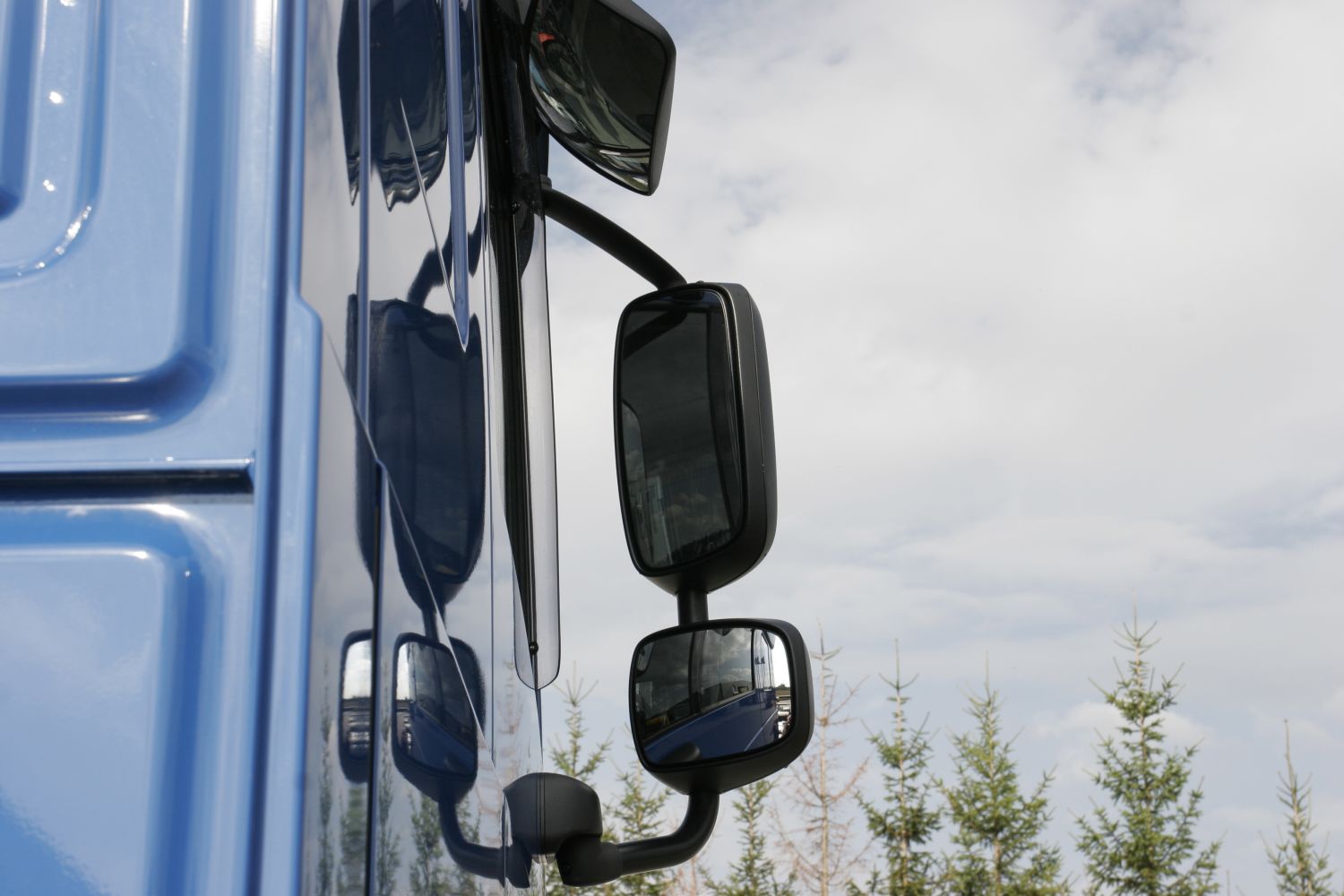 Direkte und indirekte Sicht am Lkw - TruckScout24 Blog